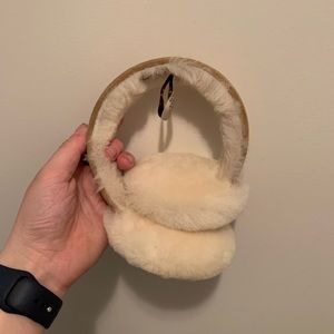 NWOT UGG earmuffs